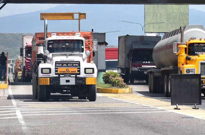 INTT restringe circulación para vehículos de carga pesada en Venezuela a partir del 11 de octubre