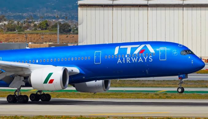 Italia firma reactivación de ruta aérea Roma-Caracas