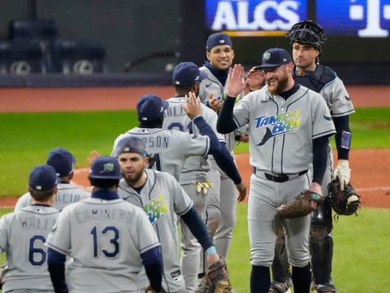 Los Rays regresan a casa con ventaja en la serie