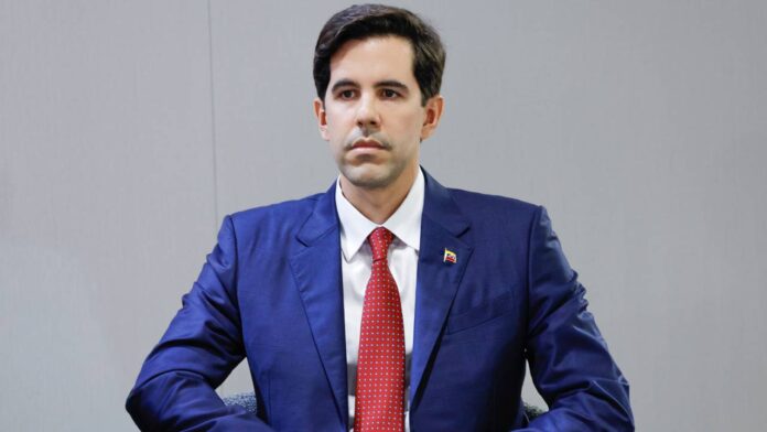 Oliver Blanco fue designado como nuevo canciller