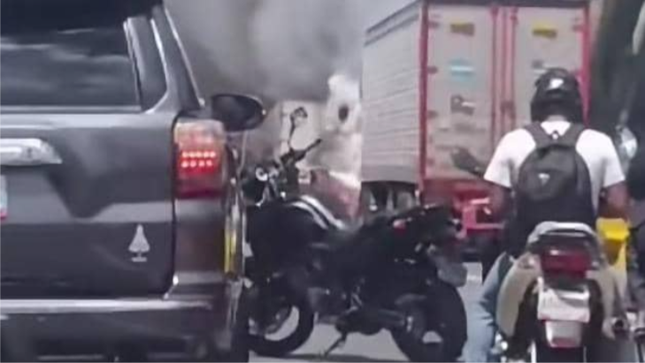 Reportan incendio de camión a la altura del túnel Los Ocumitos