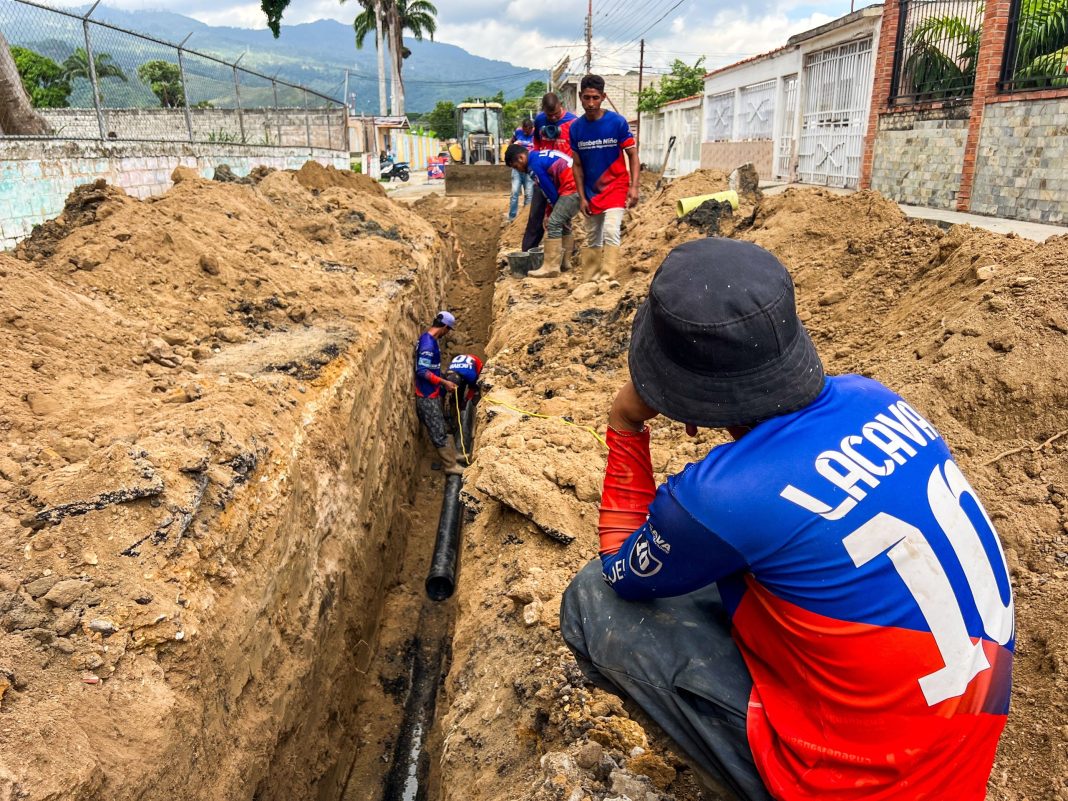 Benefician a familias de la comunidad Santa Eduvigis en Naguanagua