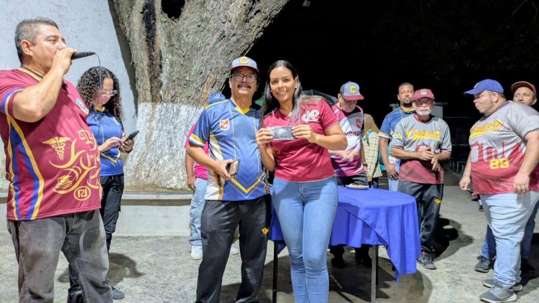 La Liga de Profesionales Universitarios celebró con éxito su torneo de bolas criollas