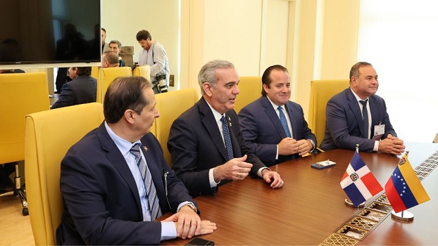 Luis Abinader anuncia instalación de un consulado dominicano en Venezuela