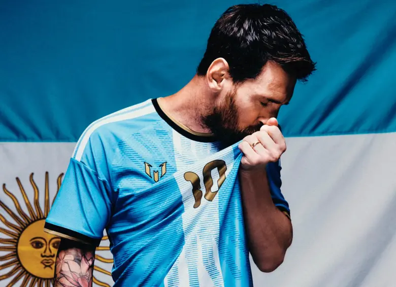 Lionel Messi llegó a Argentina y se prepara para su último partido con la Selección